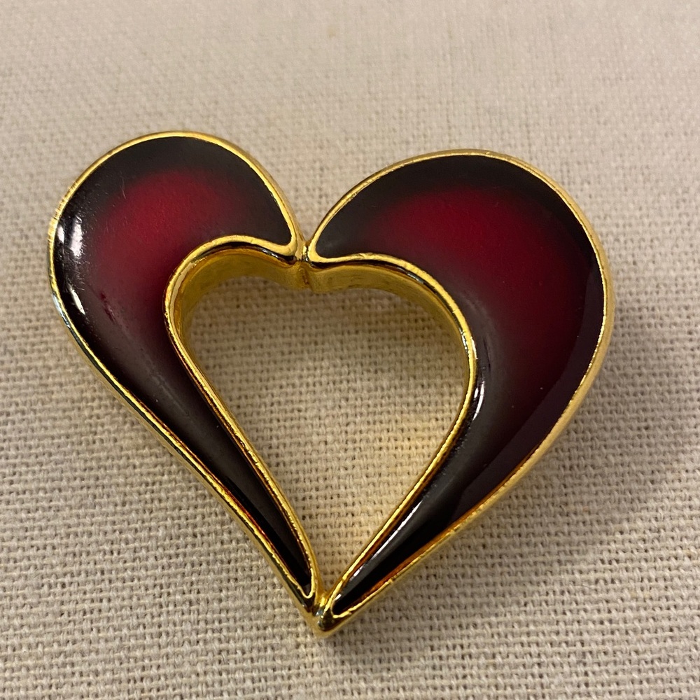 Vintage Karrisa 1980 Brooch Gold Tone Red Enamel Open Heart Love Mother’s Day